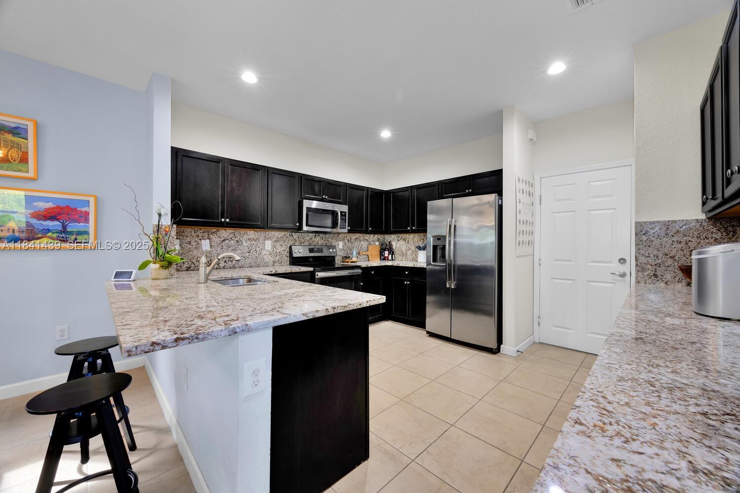 455 Southeast 34th Terrace Homestead, FL 33033 - Photo 16 of 40