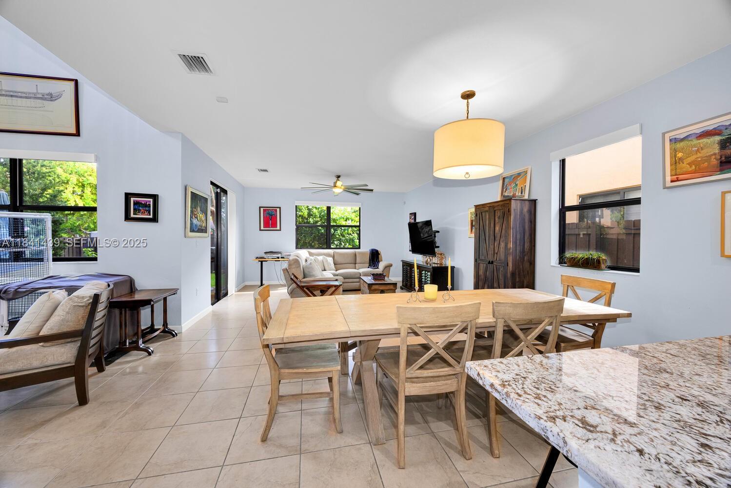 455 Southeast 34th Terrace Homestead, FL 33033 - Photo 9 of 40