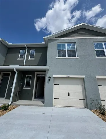 $2,000 | 2925 Canary Avenue, Davenport, FL 33837