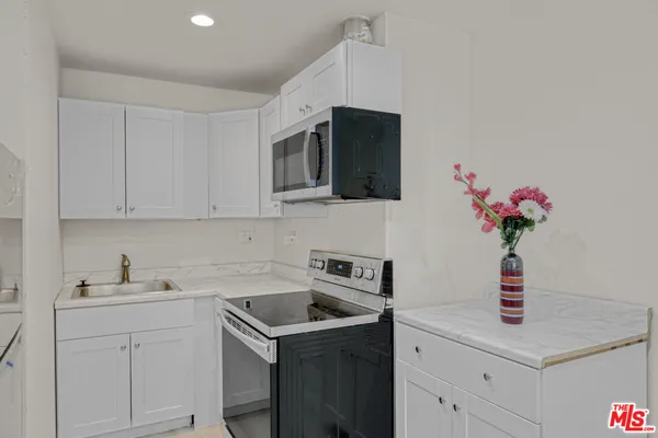 $3,395 | 7705 Baird Avenue, Reseda, CA 91335