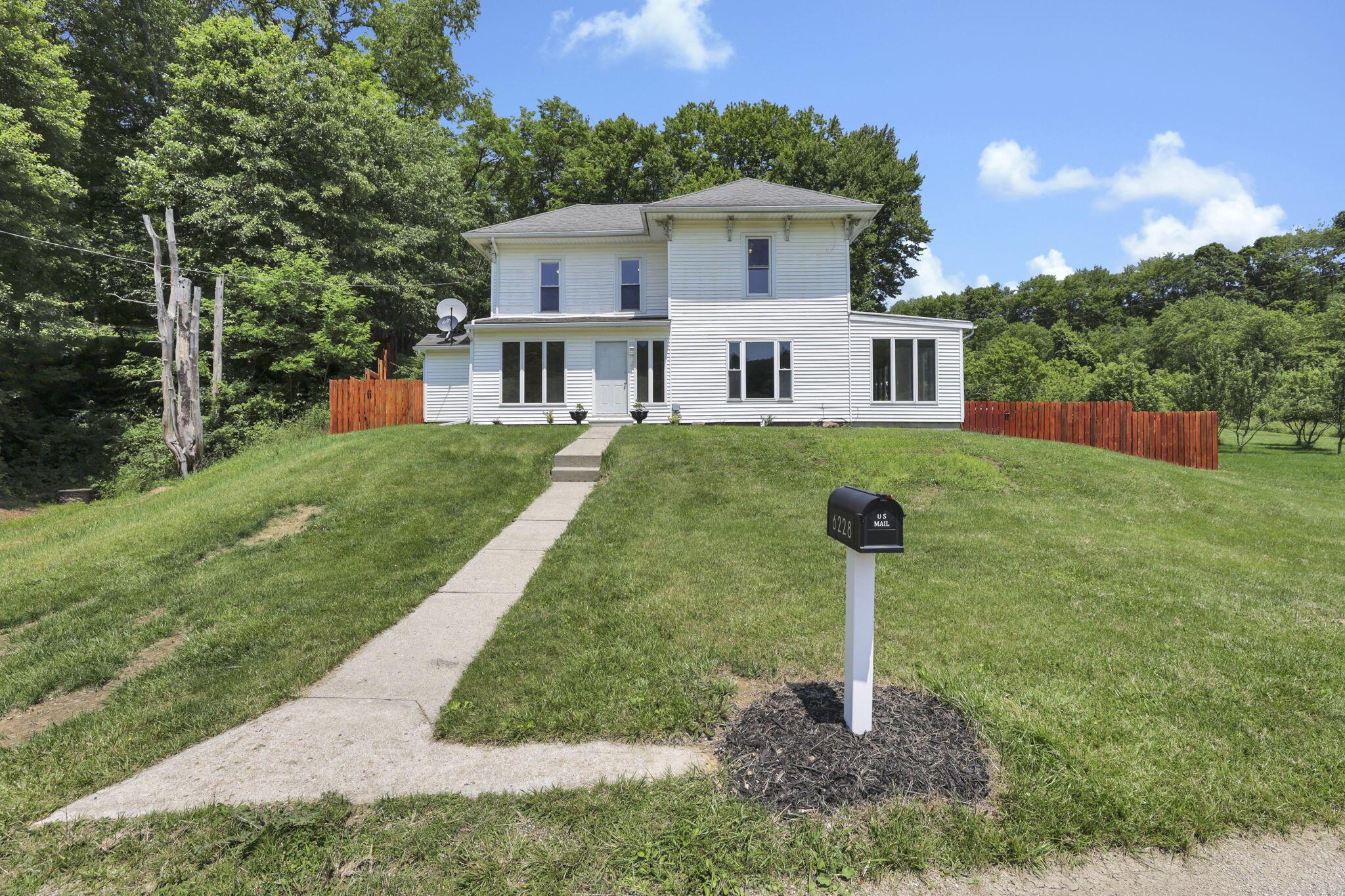 6228 Patton Road Northeast Newark, OH 43055 - Photo 55 of 55 2-web-or-mls-011A6715