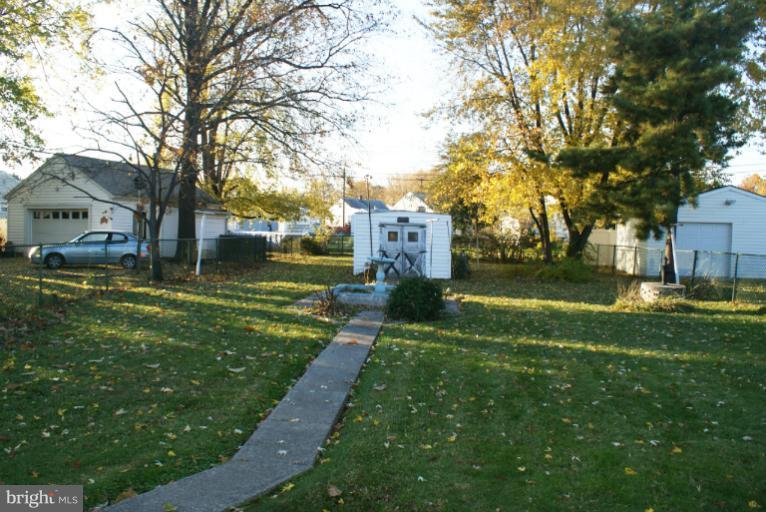 11 Graywood Road Baltimore, MD 21222 - Photo 3 of 12 Back Yard