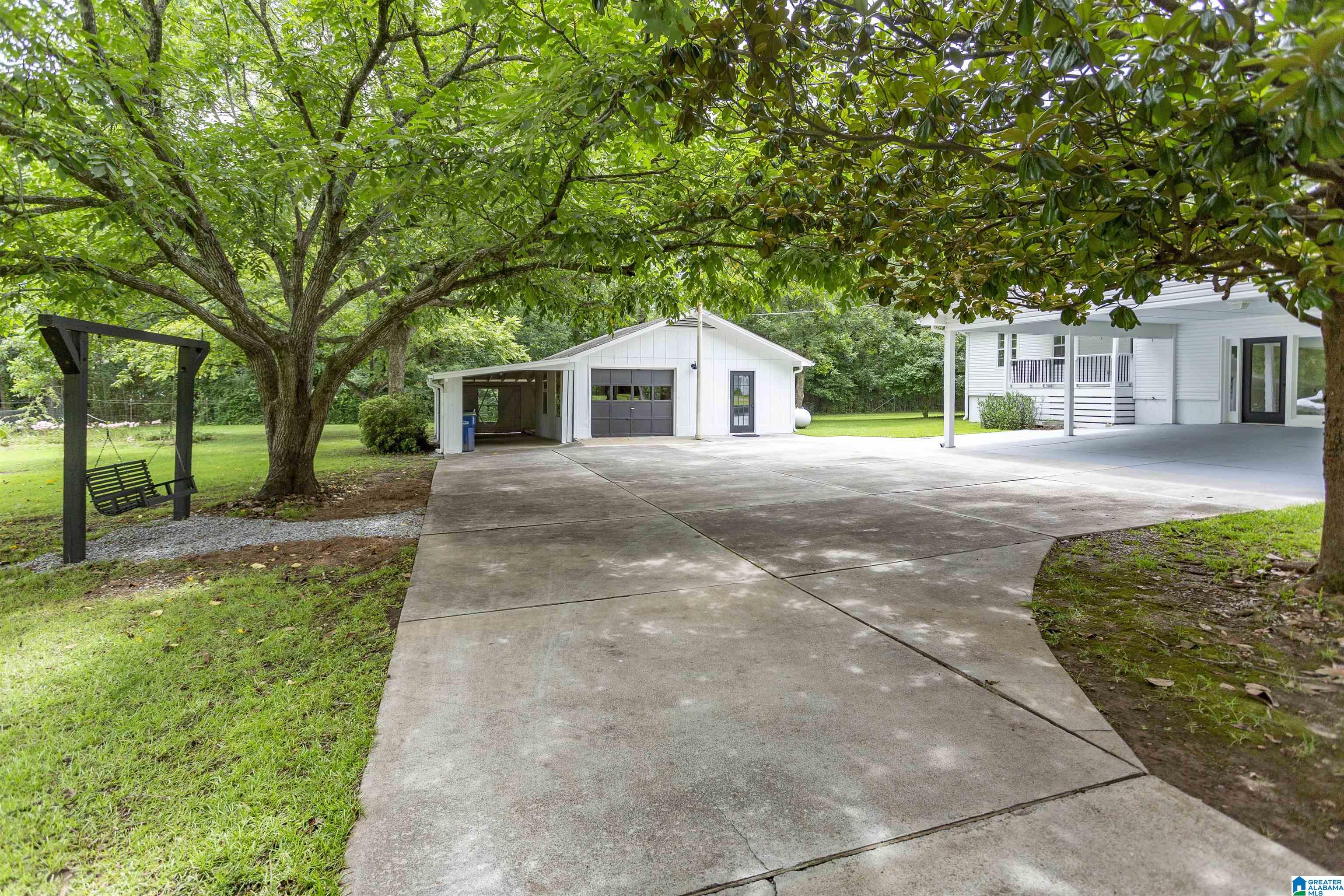 199 Sycamore Lane Alabaster, AL 35007 - Photo 5 of 52
