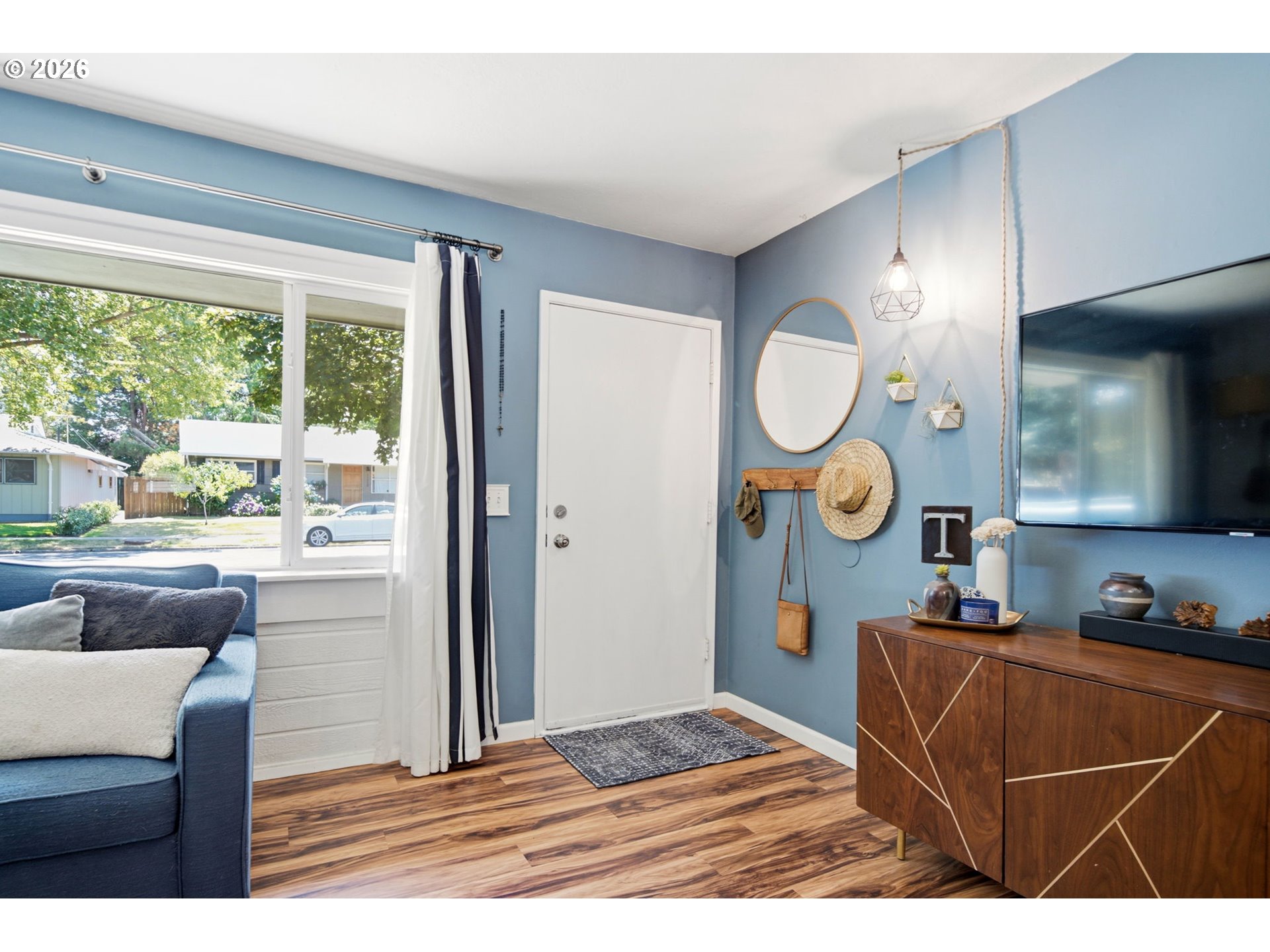 11555 Southwest 11th Street Beaverton, OR 97005 - Photo 4 of 38