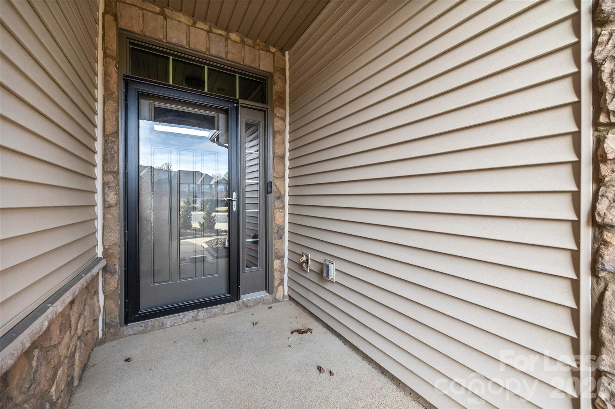 827 Ayrshire Avenue Fort Mill, SC 29708 - Photo 2 of 27