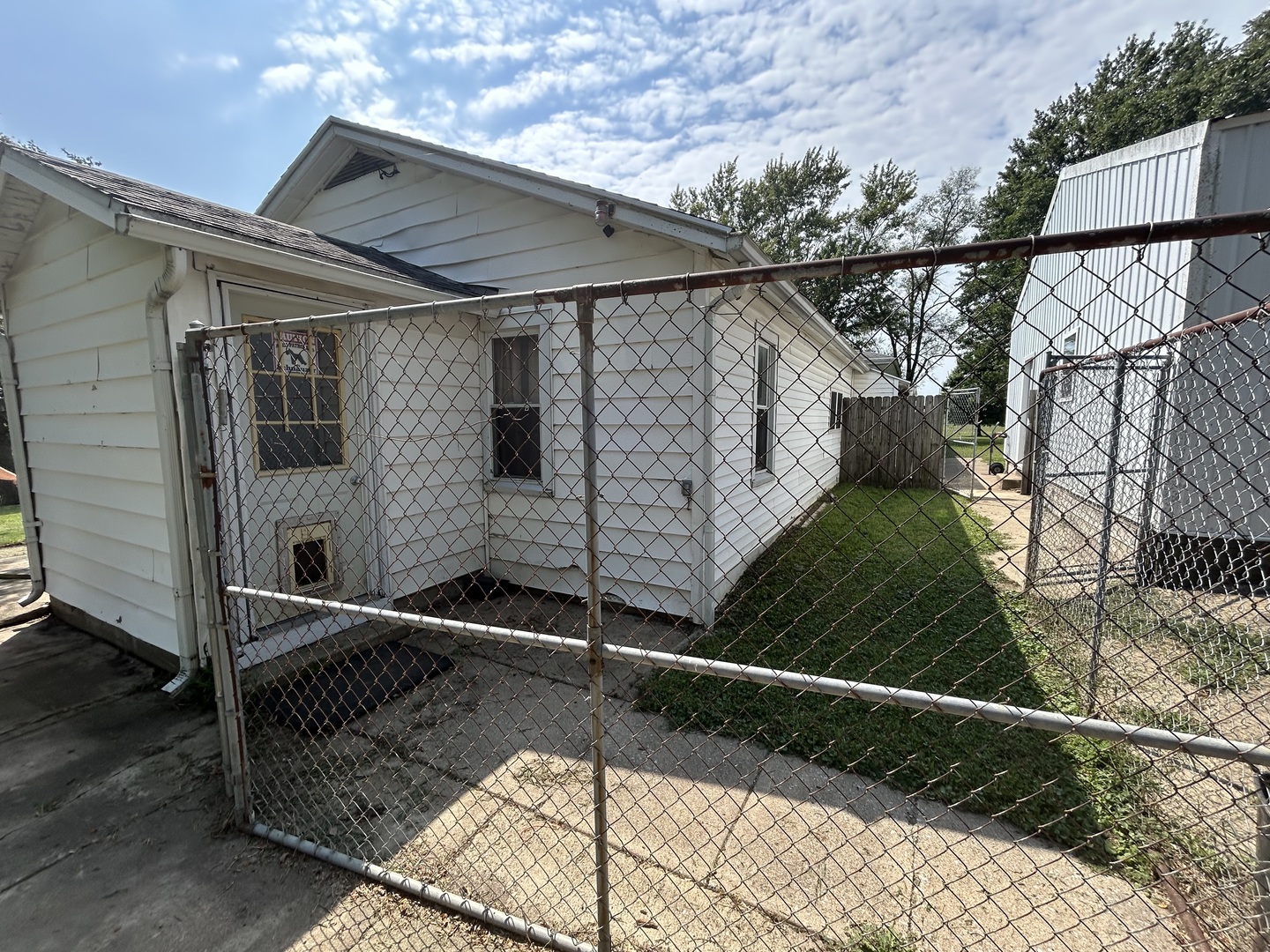 18527 Poland Road Danville, IL 61834 - Photo 9 of 71 Gallery Image 9