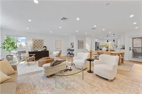 $1,349,000 | 5248 Segals Way, Sherman Oaks, CA 91411