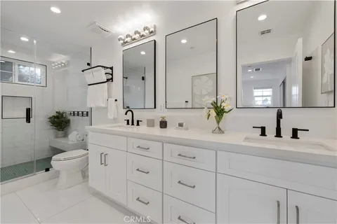 $1,349,000 | 5248 Segals Way, Sherman Oaks, CA 91411