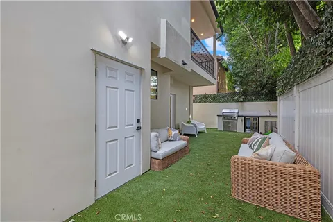 $1,349,000 | 5248 Segals Way, Sherman Oaks, CA 91411