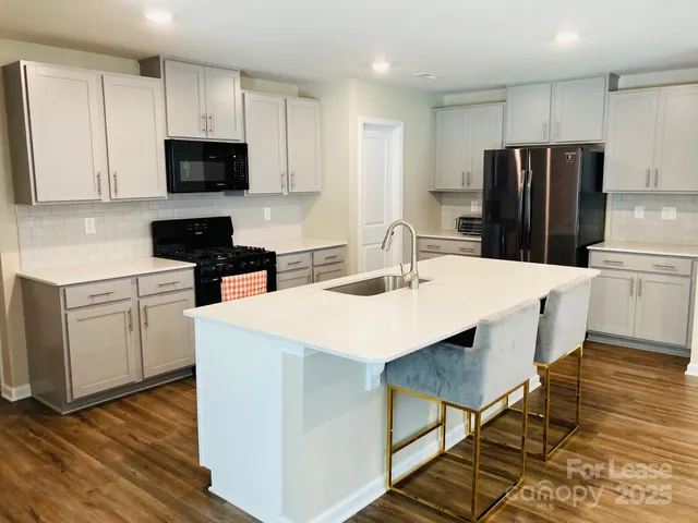 $2,600 | 3242 Treyson Drive, Denver, NC 28037