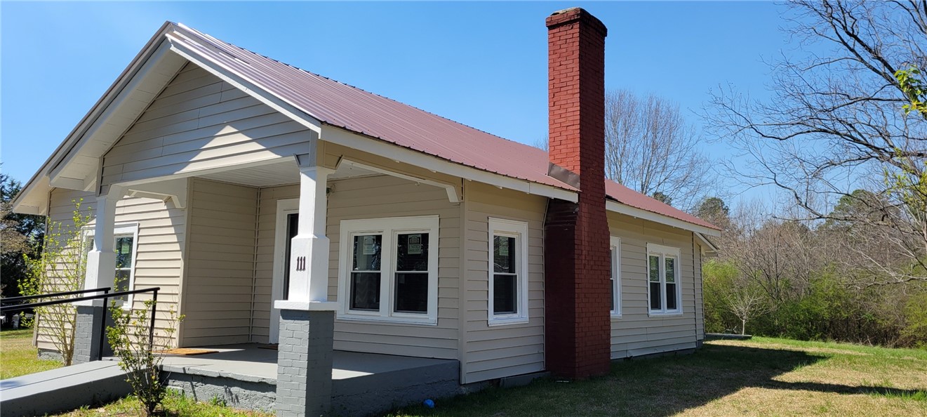 111 Sunshine Ridge Trail Westminster, SC 29693 - Photo 1 of 34 New Metal Roof installed March 2024