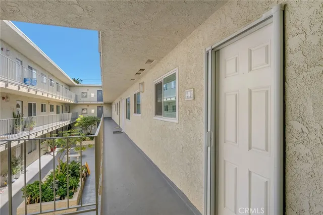 $649,900 | 2844 East 3rd Street, Unit 210, Long Beach, CA 90814