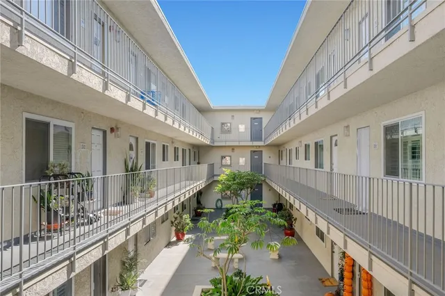 $649,900 | 2844 East 3rd Street, Unit 210, Long Beach, CA 90814