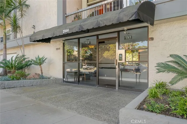 $649,900 | 2844 East 3rd Street, Unit 210, Long Beach, CA 90814