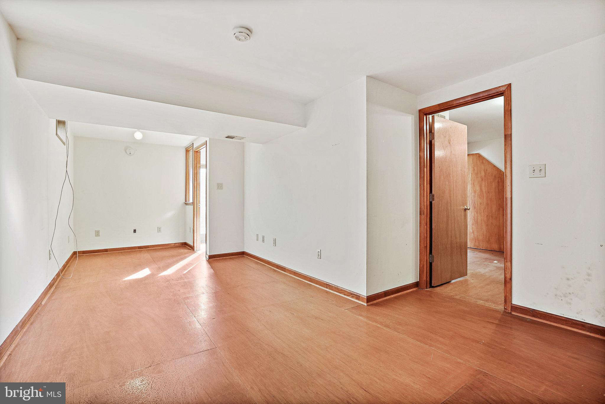2235 Halter Lane Reston, VA 20191 - Photo 20 of 31 Lower level office
