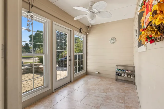 $3,500 | 641 Silver Rock Lane, Buffalo Grove, IL 60089