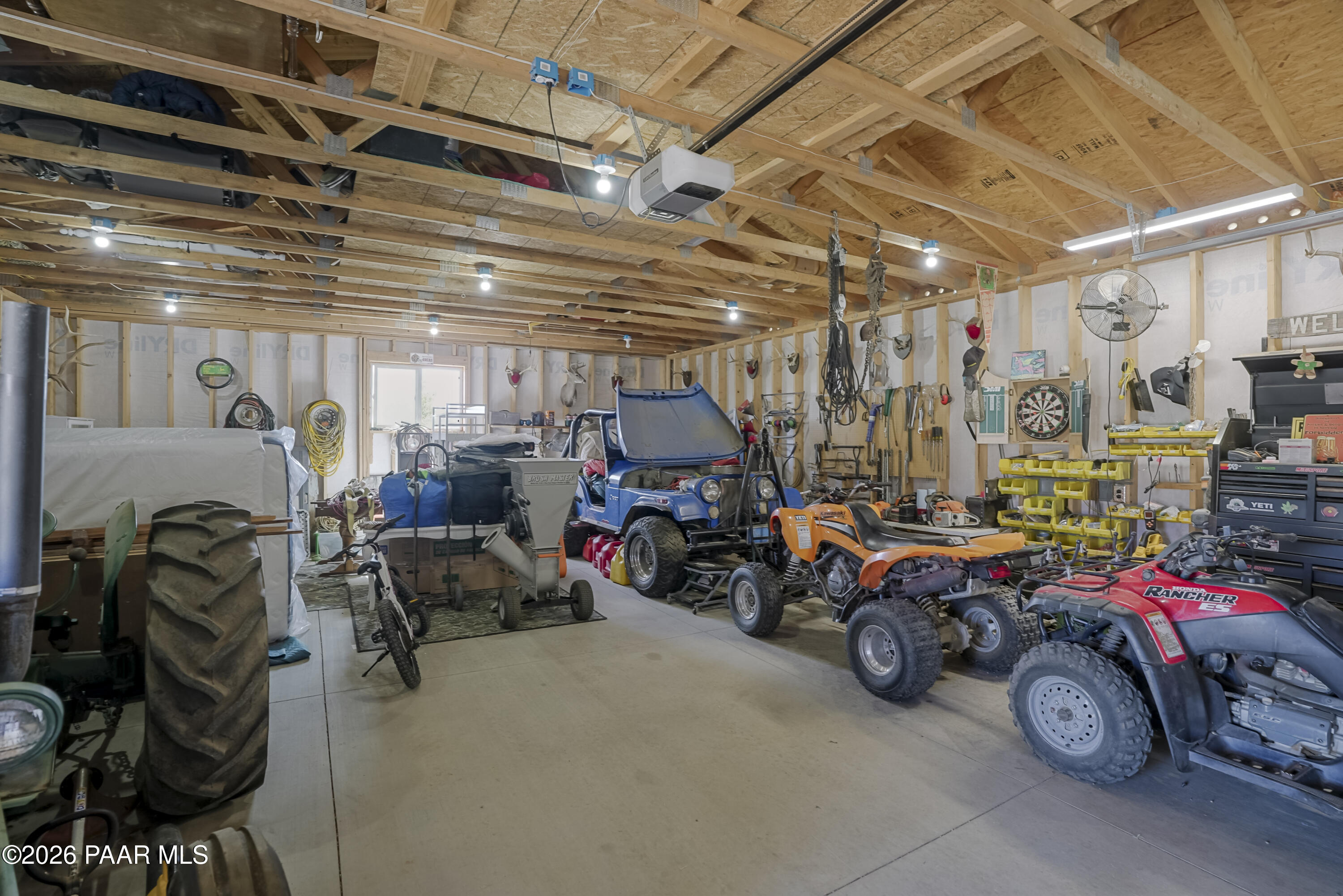 7305 South Rigger Road Mayer, AZ 86333 - Photo 24 of 50 Garage 1