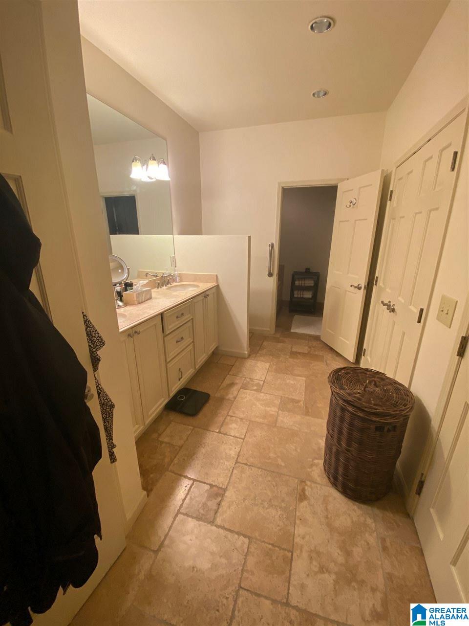 2624 Montevallo Road, Unit 2624 Birmingham, AL 35223 - Photo 5 of 31
