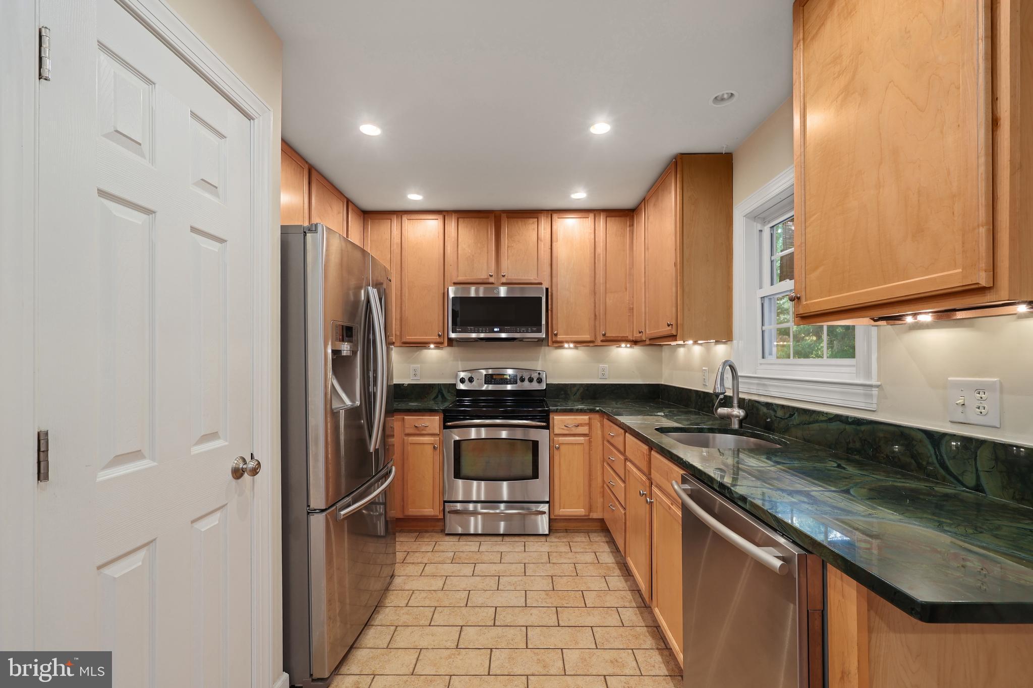 4 Highland Road Palmyra, VA 22963 - Photo 11 of 58