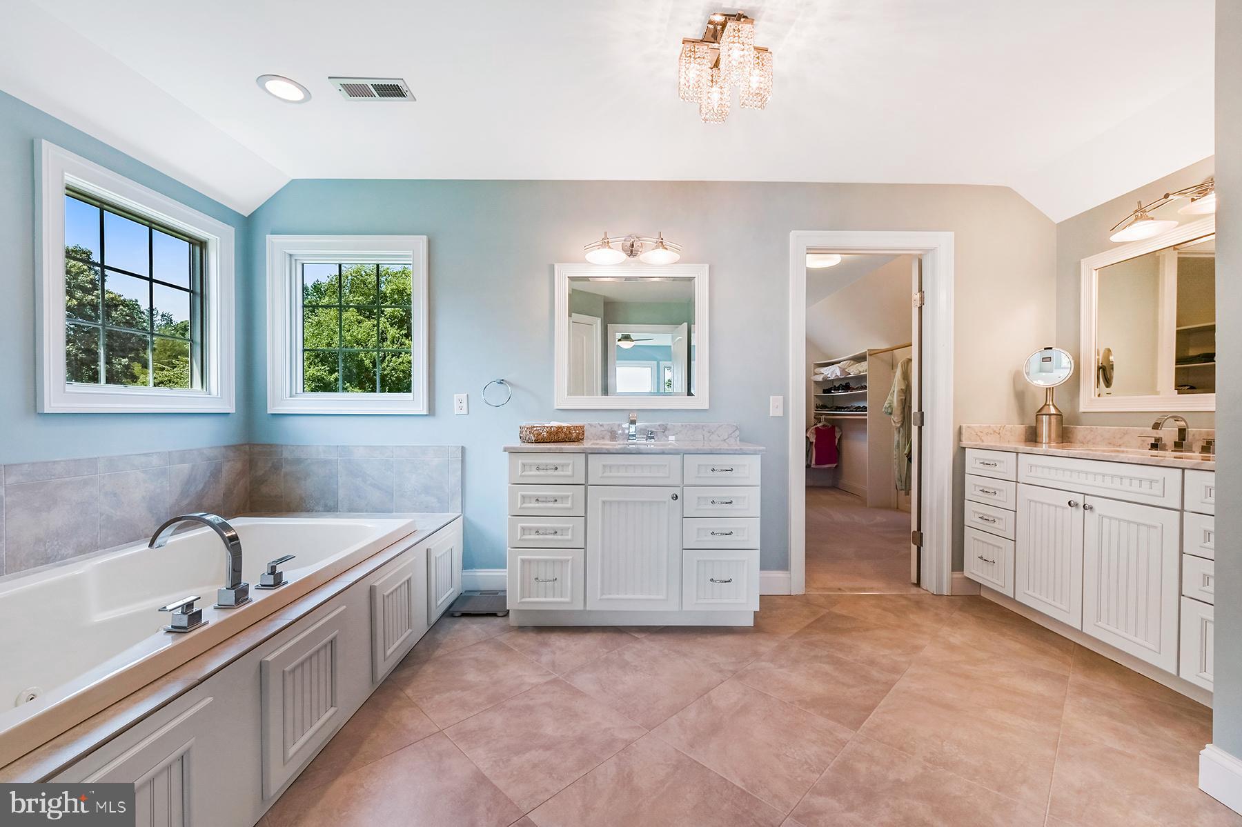 377 Edgewater Road Pasadena, MD 21122 - Photo 23 of 78 Gallery Image 23