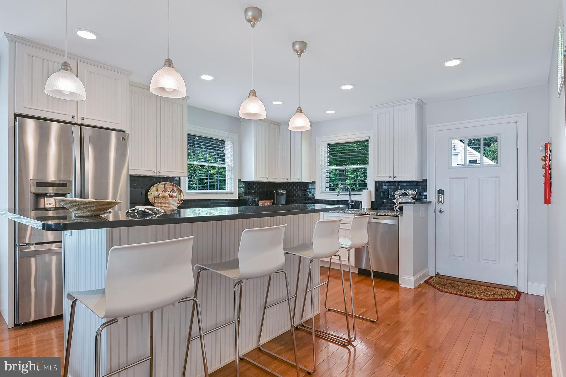 377 Edgewater Road Pasadena, MD 21122 - Photo 9 of 78 Gallery Image 9