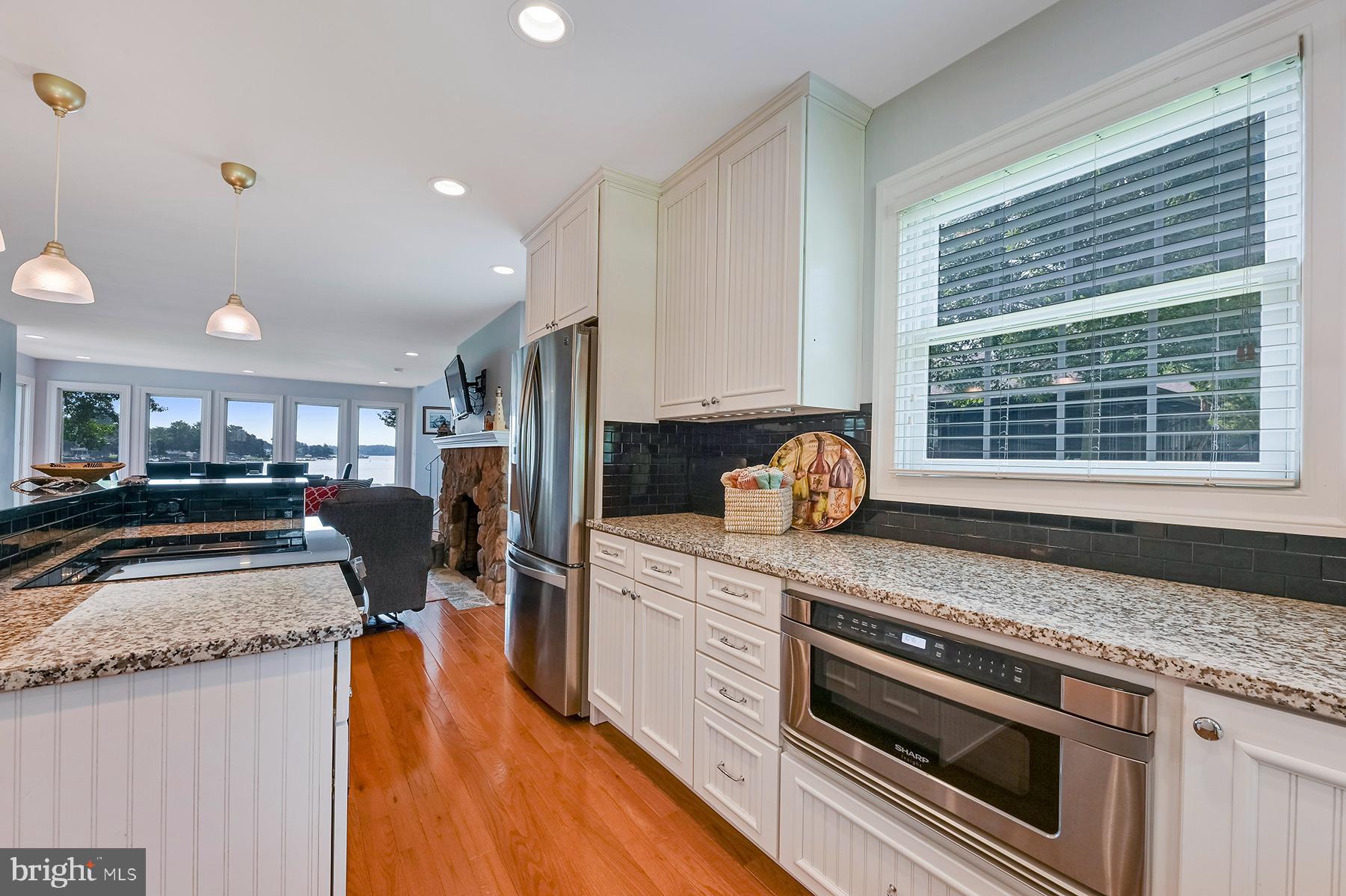 377 Edgewater Road Pasadena, MD 21122 - Photo 10 of 78 Gallery Image 10