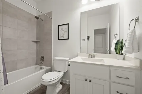 $710,000 | 185 Medina Hills Court, Austin, TX 78737