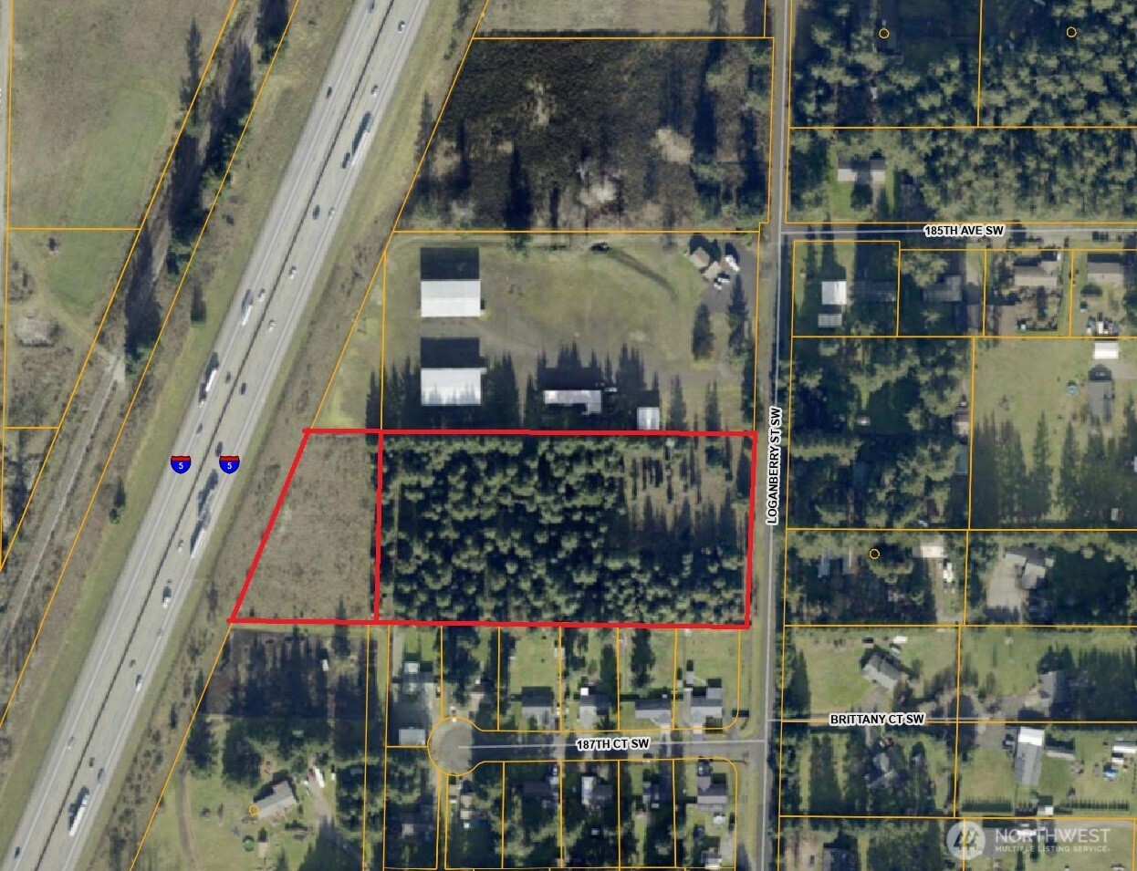 18601 Loganberry Street Southwest Rochester, WA 98579 - Photo 3 of 3 a view of entryway