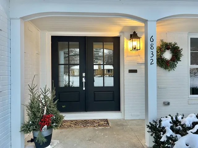 $1,295,000 | 6832 Creston Road, Edina, MN 55435