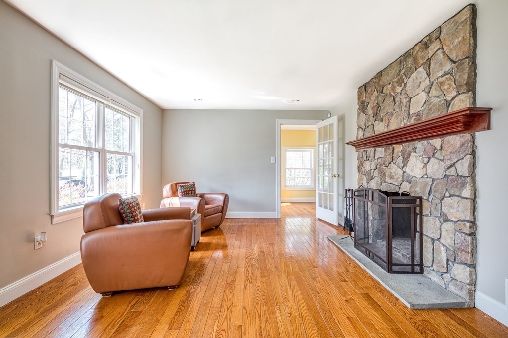 50 Topping Road Andover, MA 01810 - Photo 4 of 38 Gallery Image 4