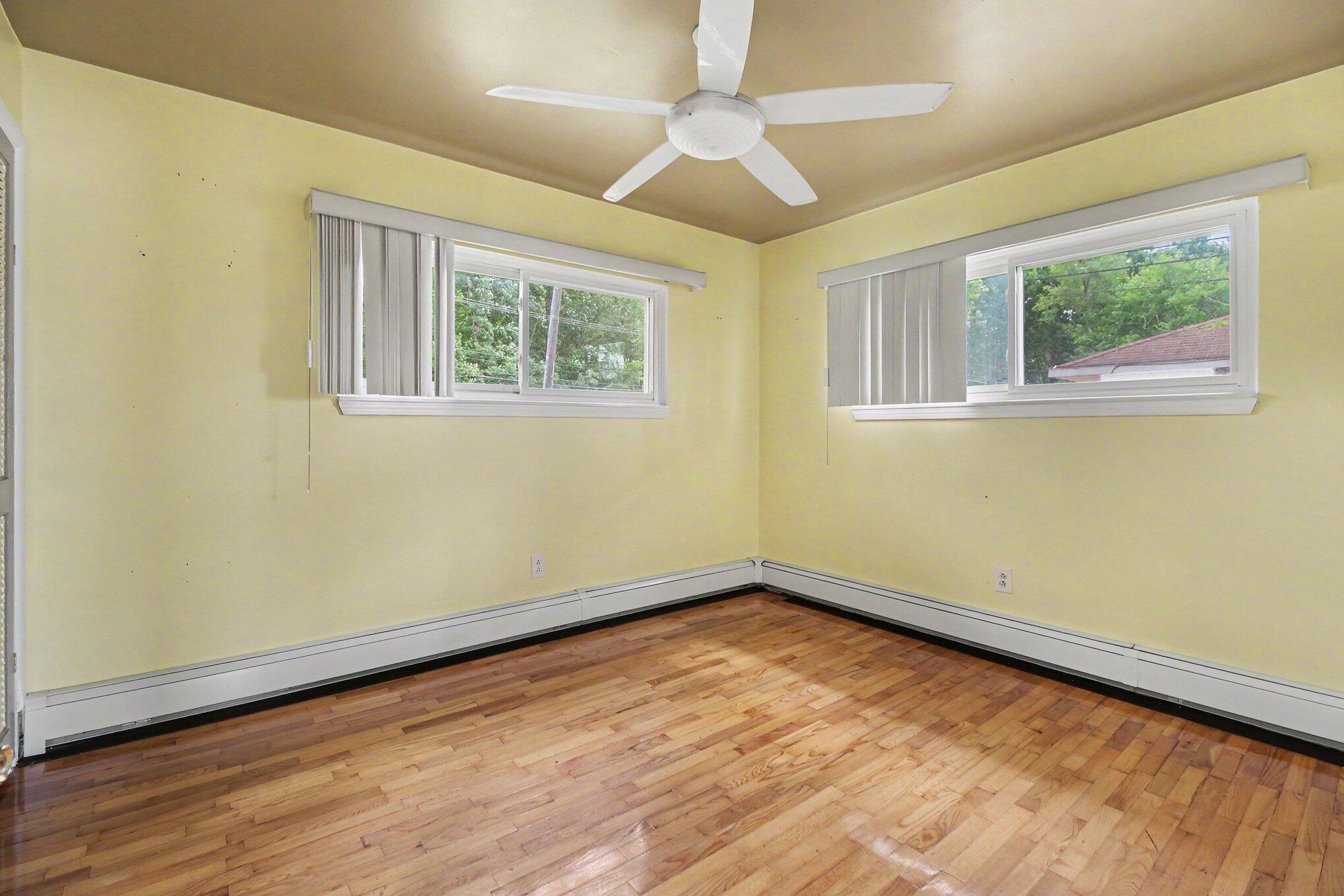 5131 Elizabeth Lake Road Waterford, MI 48327 - Photo 8 of 16 008_file_7217
