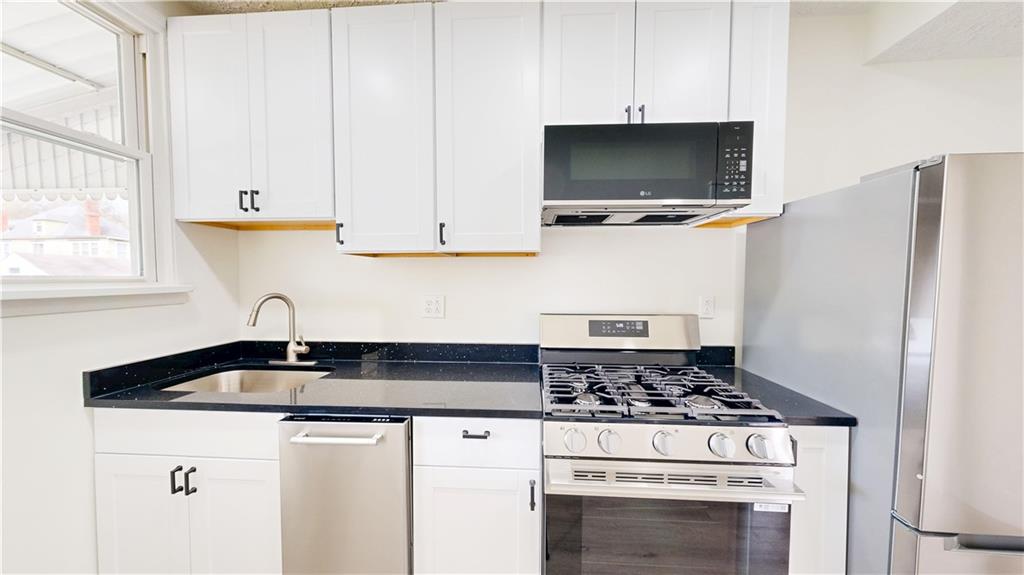 121 Sampson Avenue Pittsburgh, PA 15205 - Photo 13 of 44