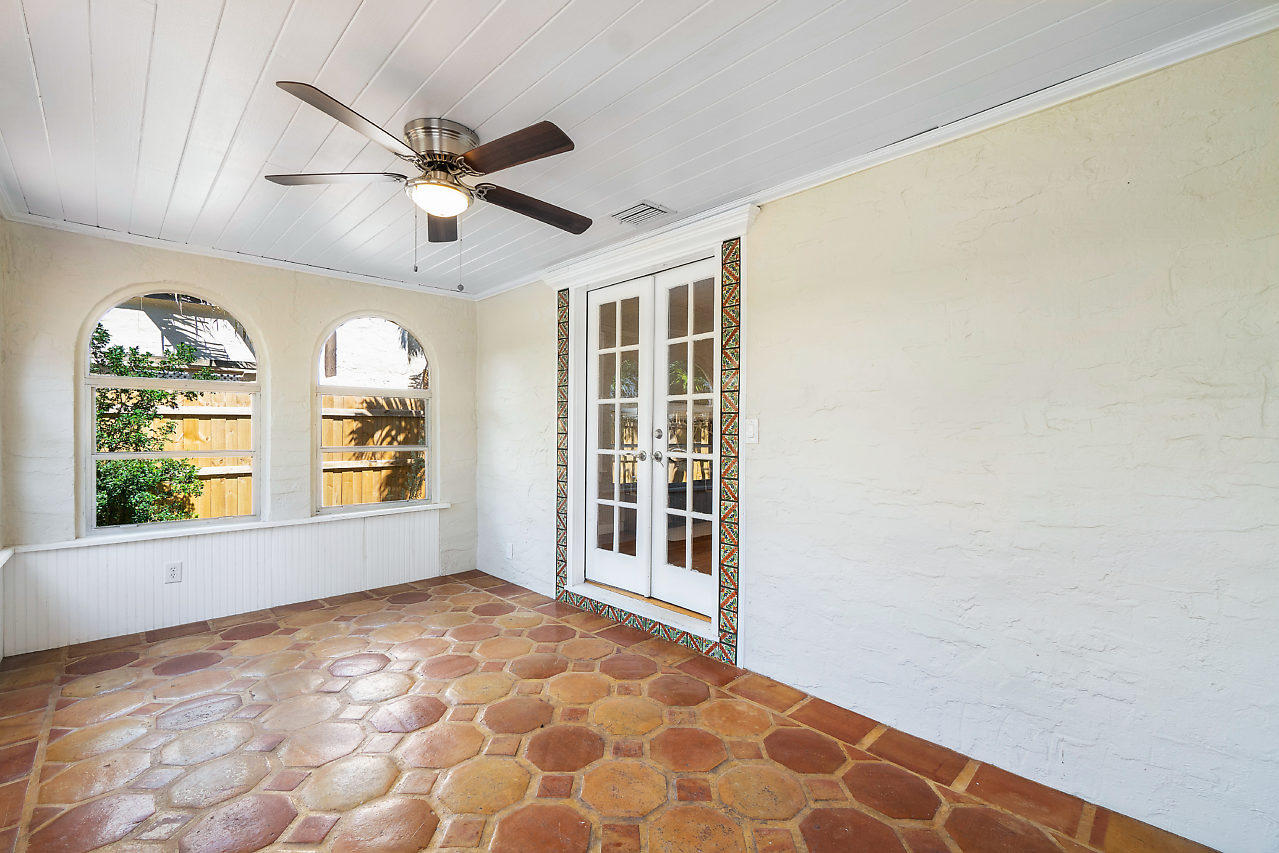 733 Colonial Road West Palm Beach, FL 33405 - Photo 6 of 27 006-733ColonialRd-WestPalmBeach-FL-small
