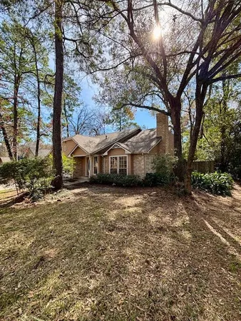 $2,150 | 2 Purpletop Court, The Woodlands, TX 77381