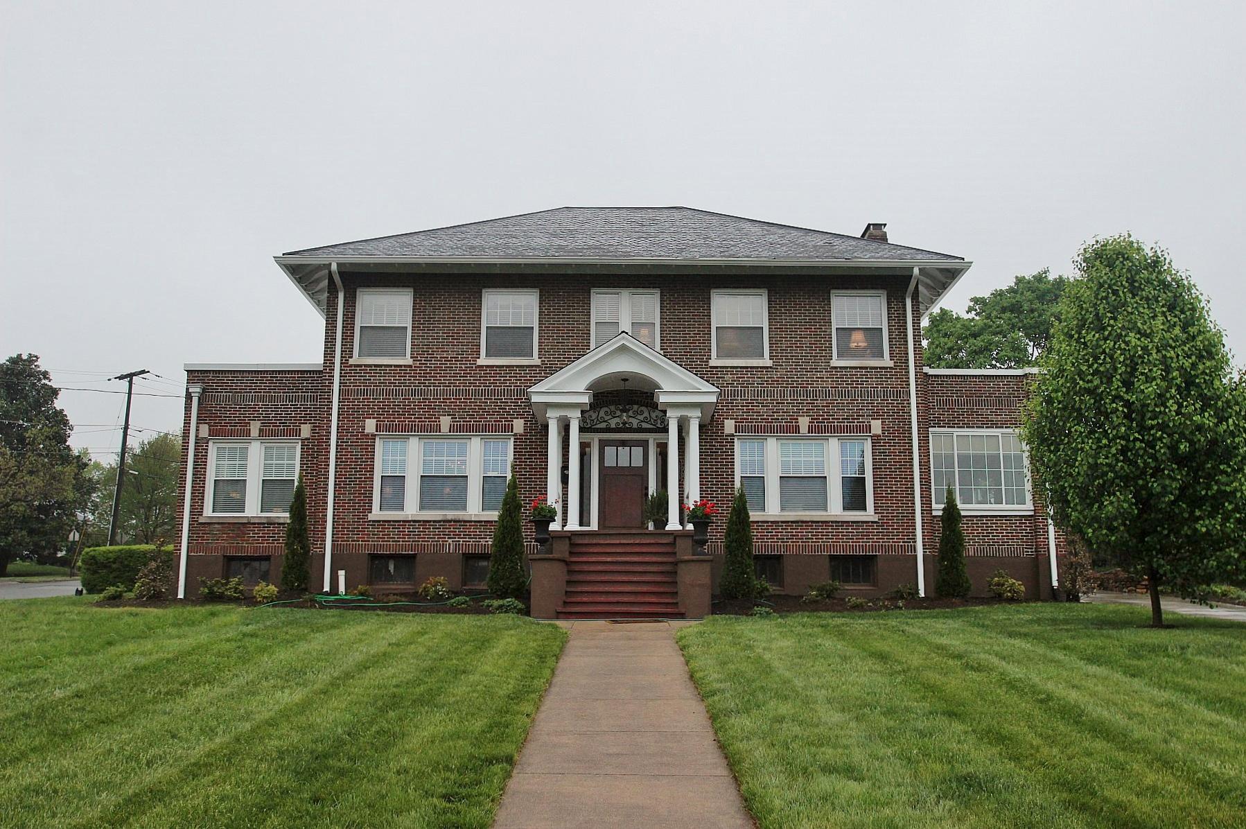 2255 Grandin Road Southwest Roanoke, VA 24015 - Photo 3 of 84 img_1989