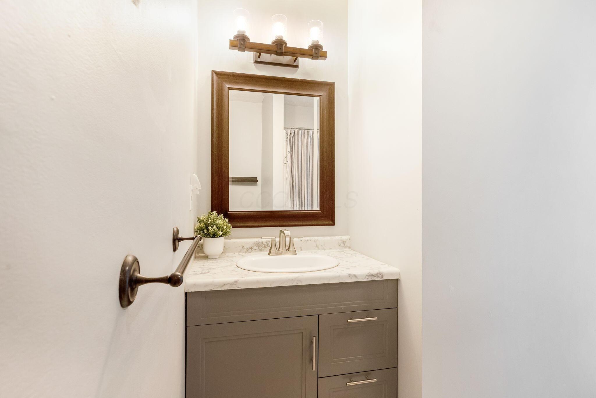 728 Cheshire Road Sunbury, OH 43074 - Photo 49 of 54 main bath vanity