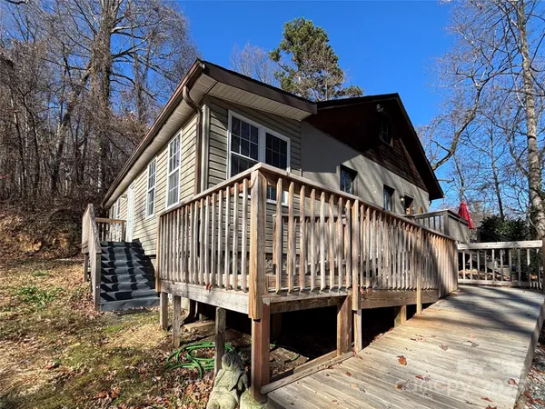 $363,900 | 629 Vineyard Road, Tryon, NC 28782