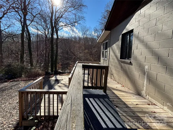 $363,900 | 629 Vineyard Road, Tryon, NC 28782