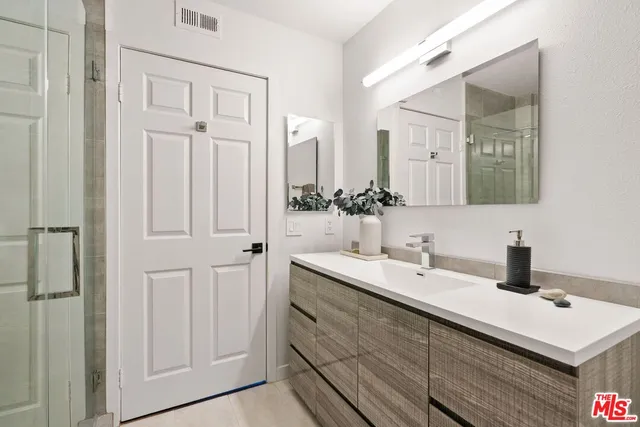 $1,199,000 | 3603 Dunn Drive, Unit 301, Los Angeles, CA 90034