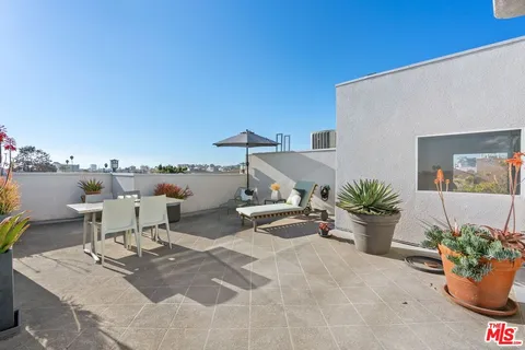 $1,199,000 | 3603 Dunn Drive, Unit 301, Los Angeles, CA 90034
