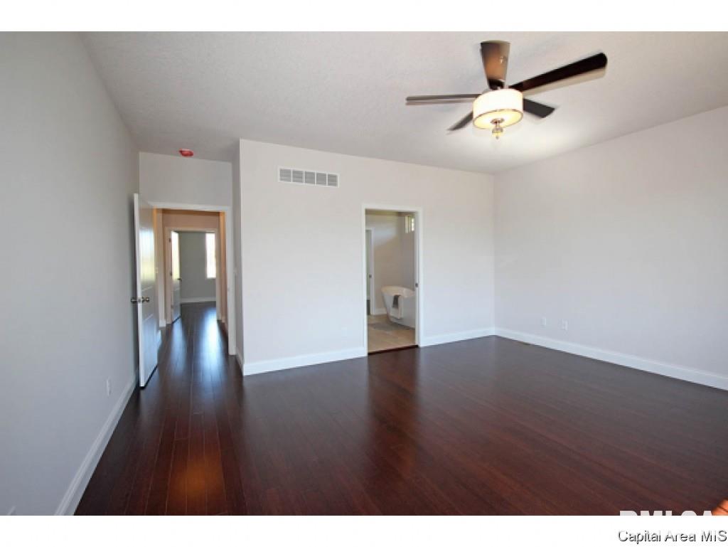 4300 Fiddlers Bend Springfield, IL 62711 - Photo 15 of 35