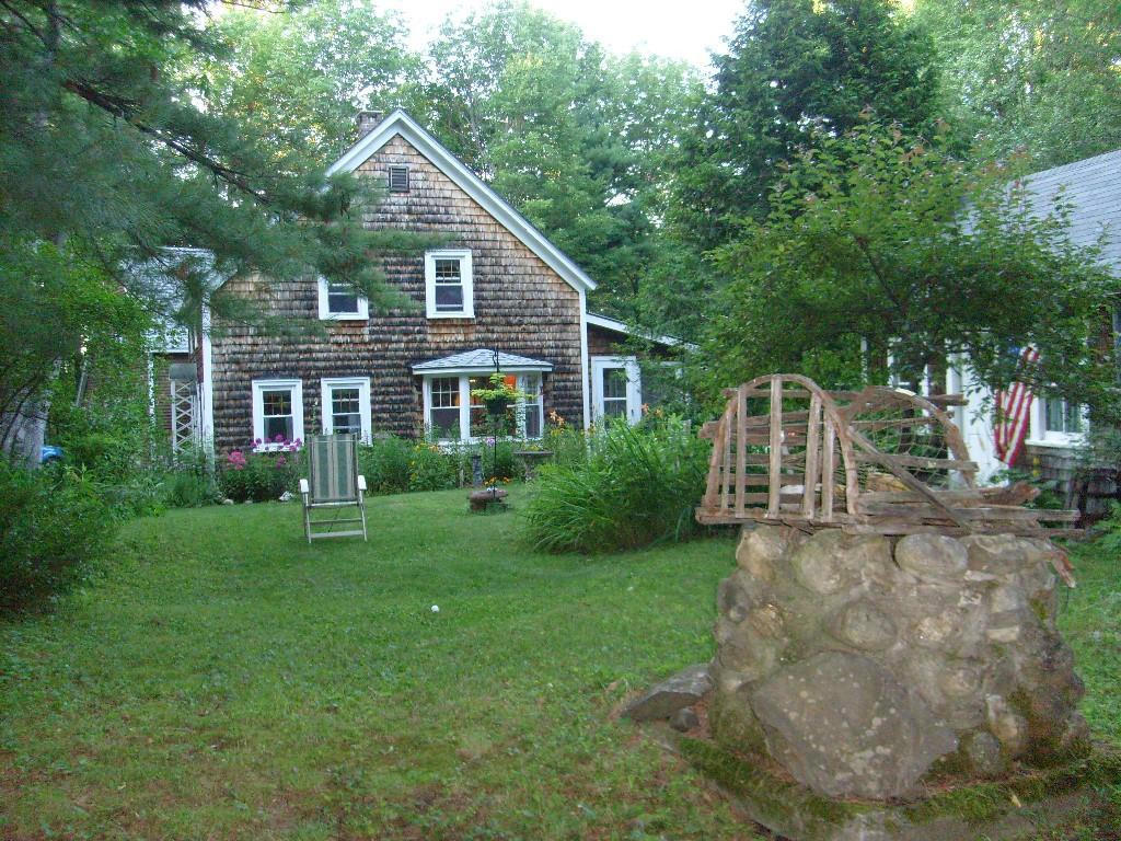 10 Knowles Road Manchester, ME 04351 - Photo 33 of 33 Exterior side and yard