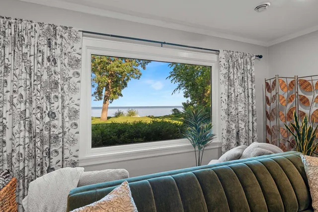 $799,900 | 3390 Fond Du Lac Road, Oshkosh, WI 54902