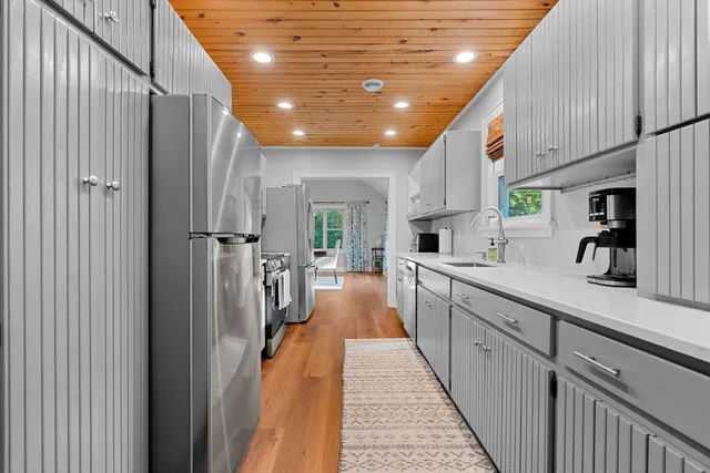 $799,900 | 3390 Fond Du Lac Road, Oshkosh, WI 54902