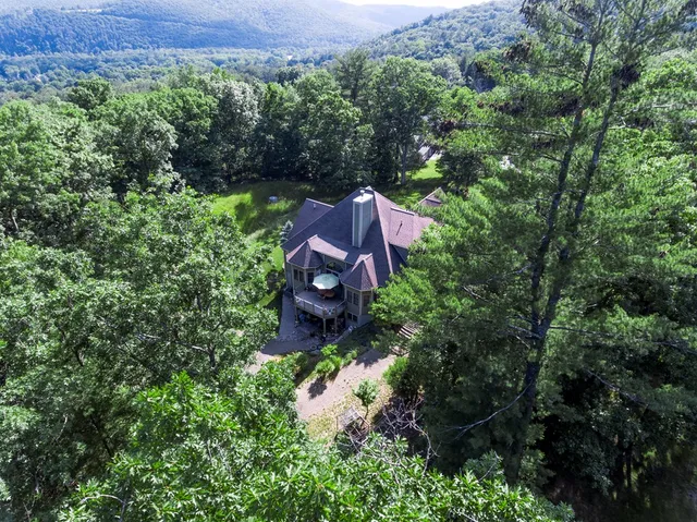 $495,000 | 21 Dublin Drive, Elmira, NY 14905