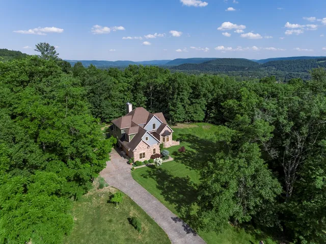 $495,000 | 21 Dublin Drive, Elmira, NY 14905