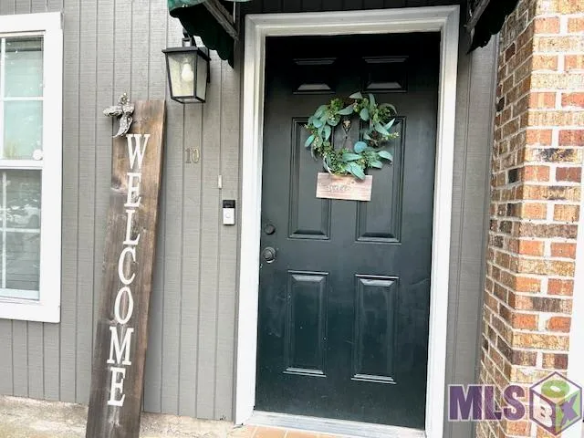 $136,500 | 4624 Parkoaks Drive, Unit 10, Baton Rouge, LA 70816