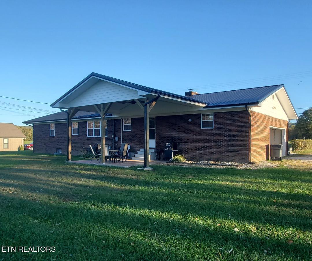 987 Pleasant Grove Road Winfield, TN 37892 - Photo 4 of 29 thumbnail (2)