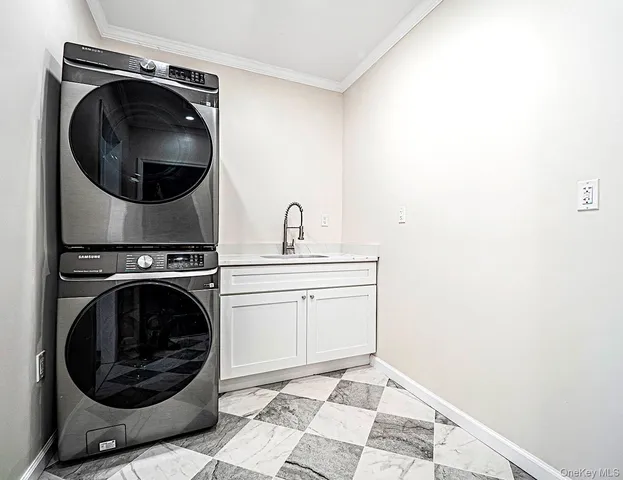 $689,000 | 4 Hawthorn Avenue, Warwick, NY 10990