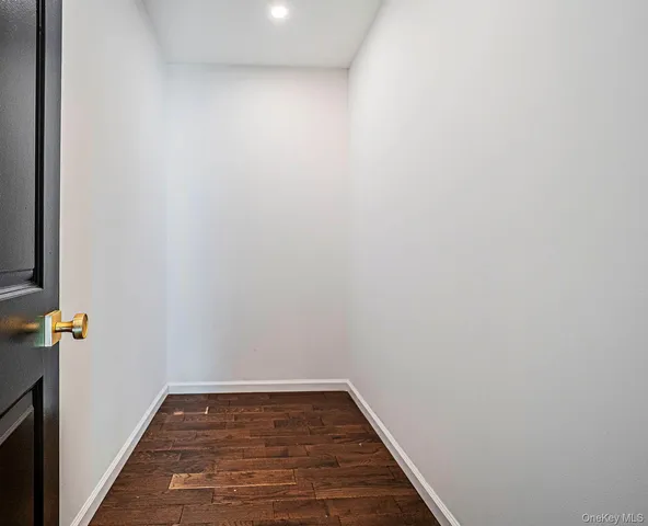 $689,000 | 4 Hawthorn Avenue, Warwick, NY 10990